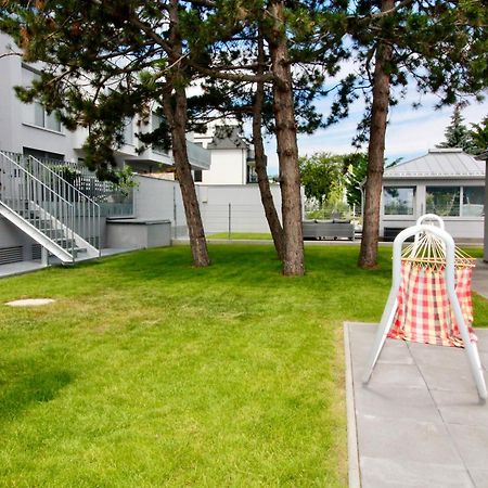 Maureen Lovely 2 Bedroom Unit With Community Pool ウィーン エクステリア 写真