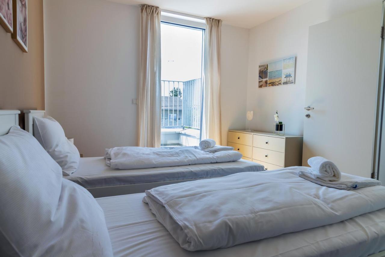 Maureen Lovely 2 Bedroom Unit With Community Pool ウィーン エクステリア 写真