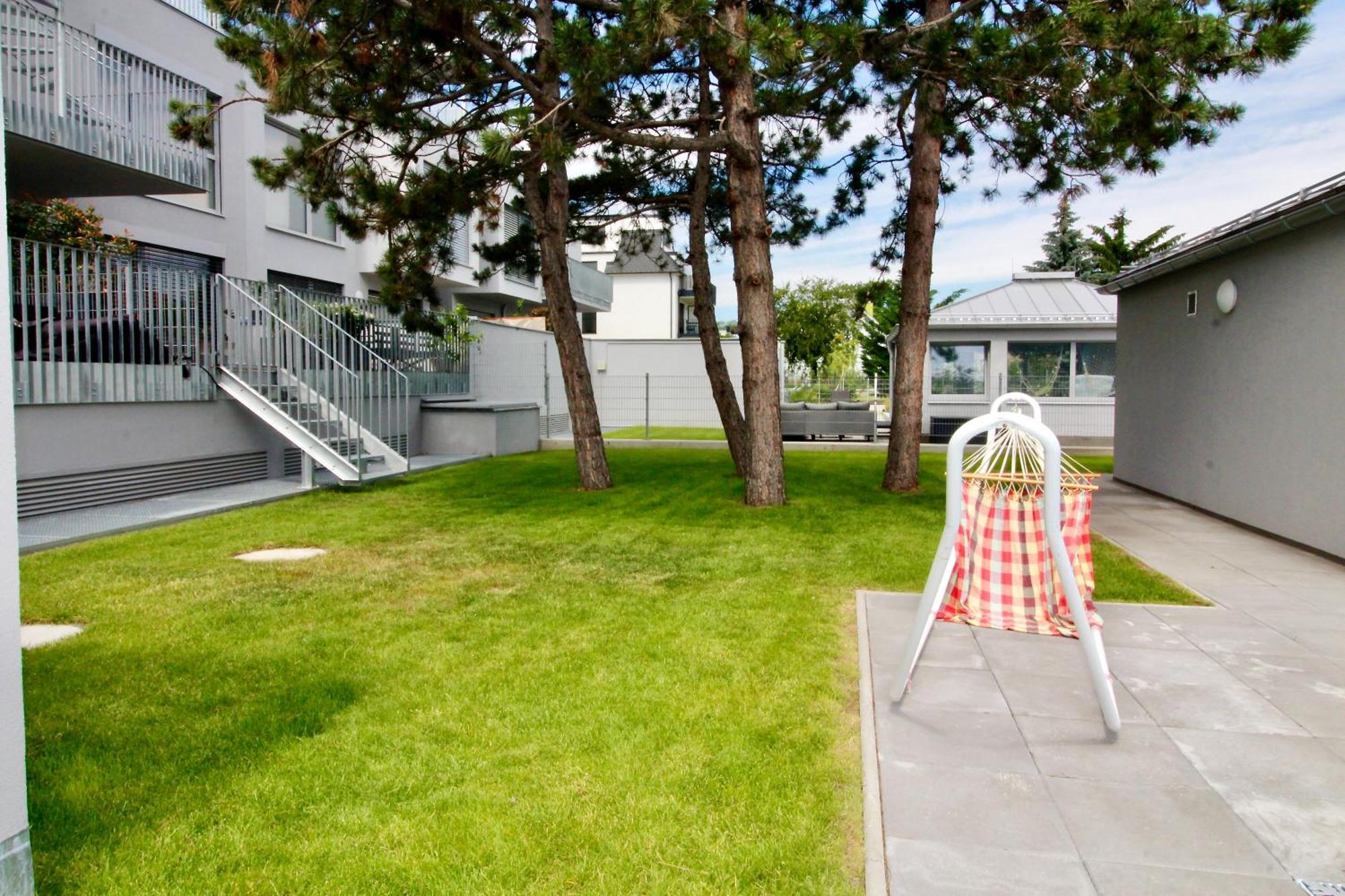 Maureen Lovely 2 Bedroom Unit With Community Pool ウィーン エクステリア 写真
